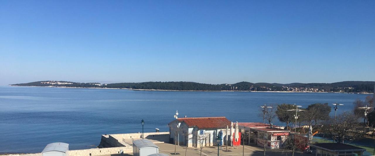 Apartment Sea View Rovinj Bagian luar foto