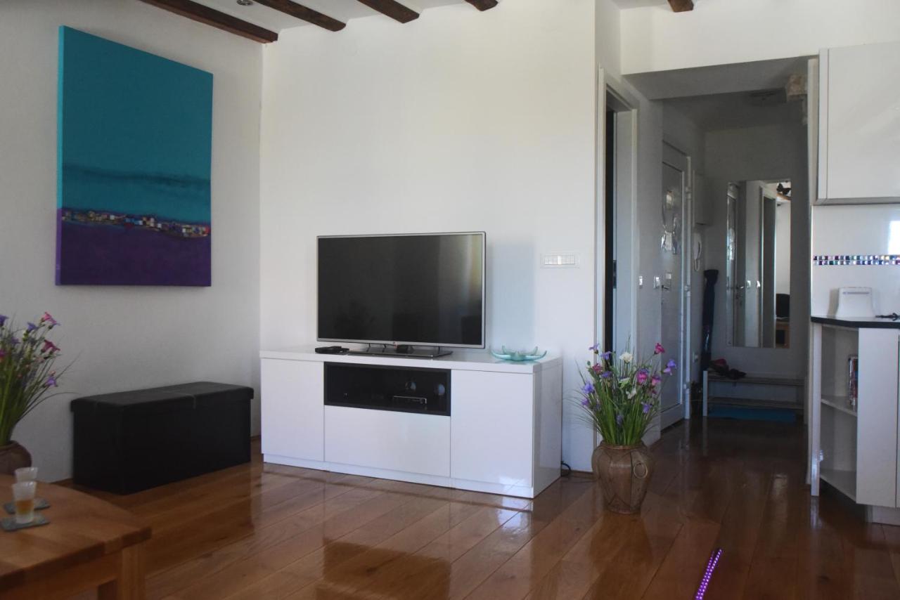 Apartment Sea View Rovinj Bagian luar foto